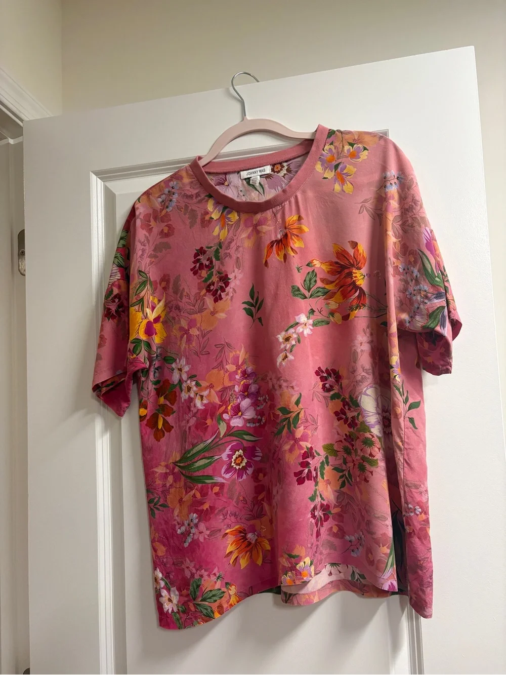 Johnny Was Pink Floral Scoop Neck Tee - Picture 1 of 4